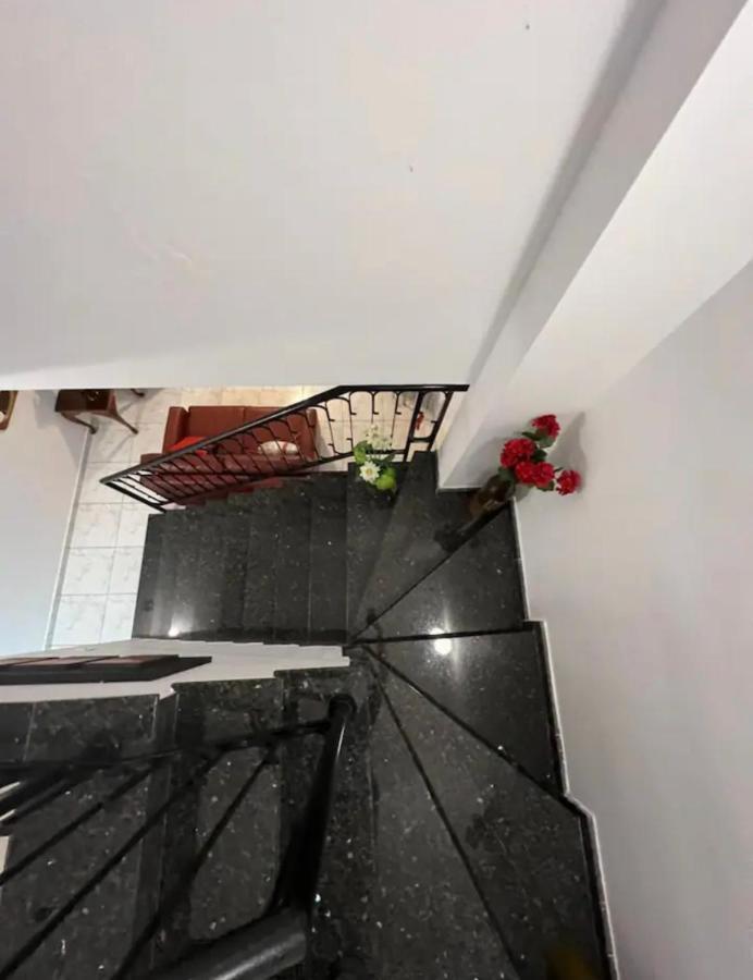 Marias Spacious Aparment Paphos ภายนอก รูปภาพ